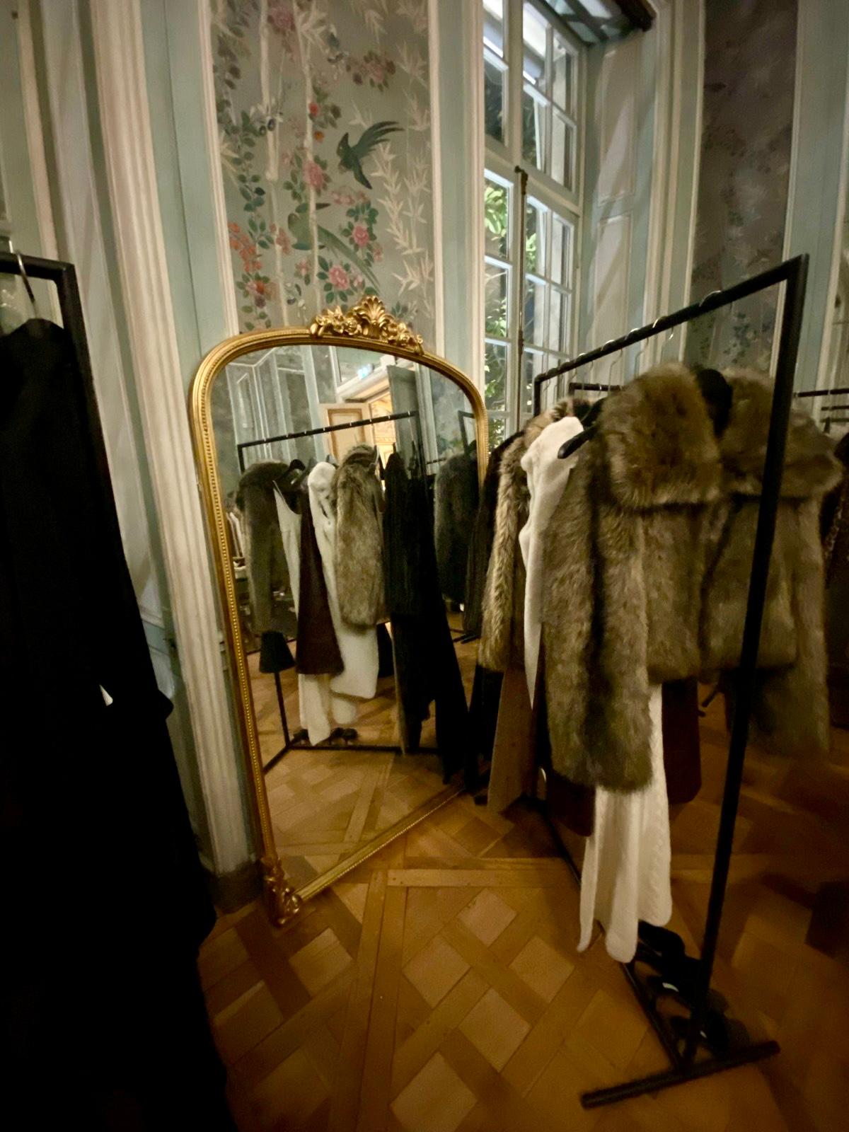 Furniture Rental for Fashion Week Paris - Showroom furniture Rental